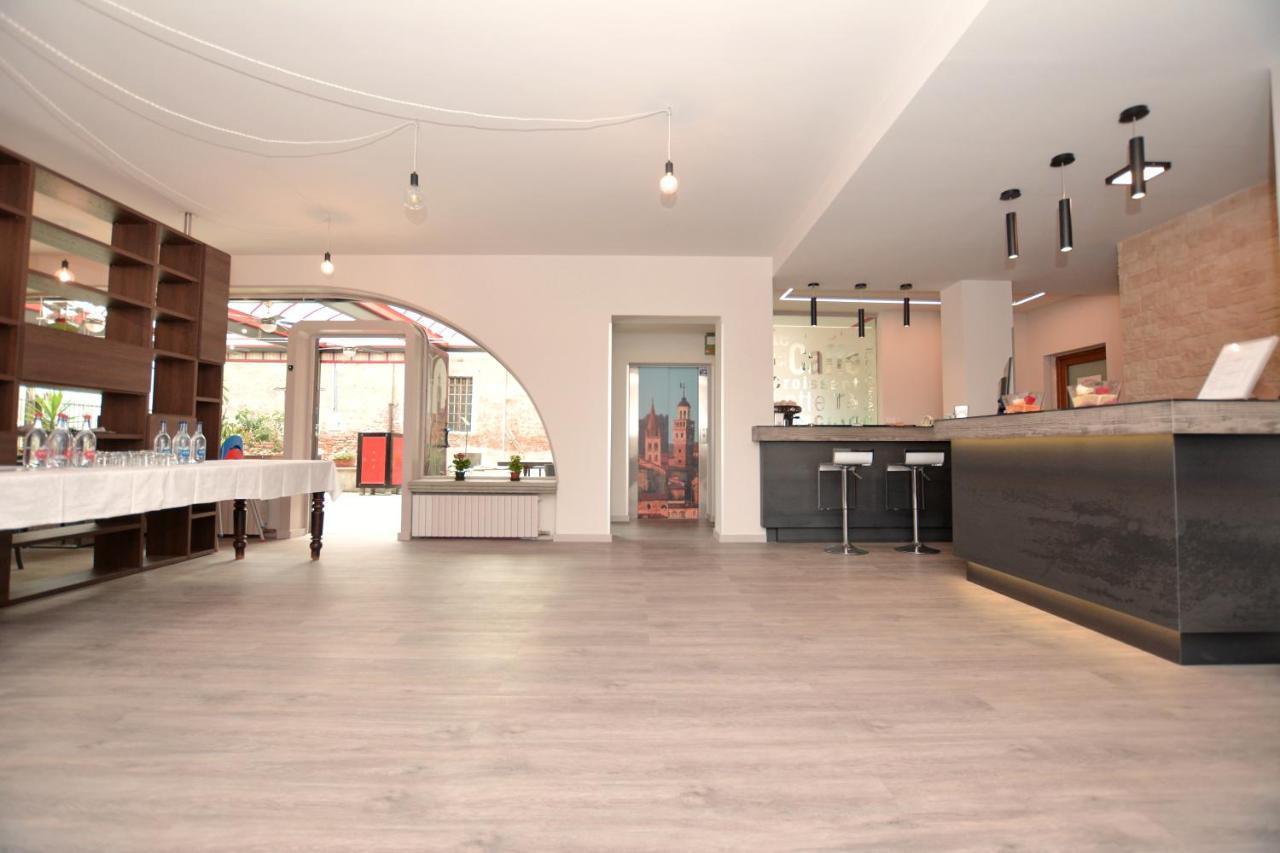 Hotel & Apartments " Perpoin " Saluzzo Exterior photo