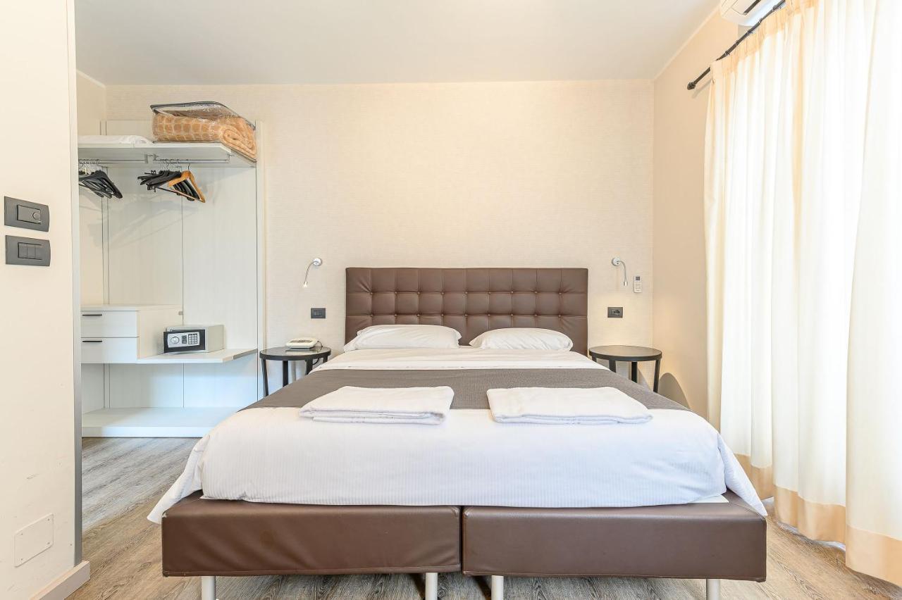 Hotel & Apartments " Perpoin " Saluzzo Exterior photo