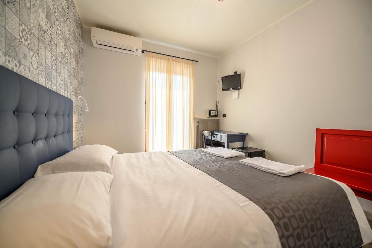 Hotel & Apartments " Perpoin " Saluzzo Exterior photo